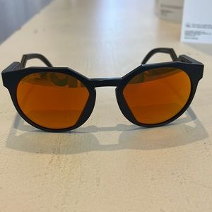 New Oakley sunglasses unisex